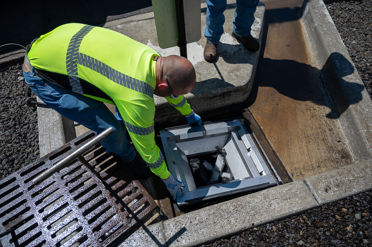 Springfield catch basin was cleaned this year, including replacing an insert. The inserts help remove pollution from urban runoff before it flows into the storm drain and out to local waterways.